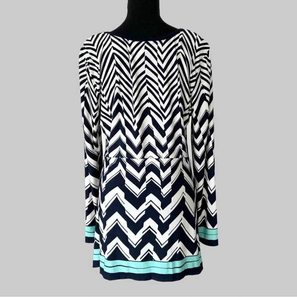 Eci Waves Pattern Draped Asymmetrical Hem Tunics - Picture 3 of 15